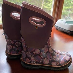 Girls bog boots